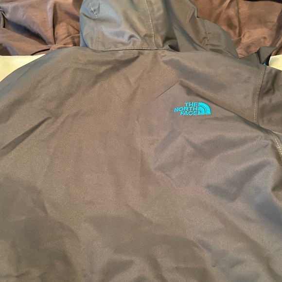 Boys NorthFace winter jacket size L 14/16 - Picture 4 of 4